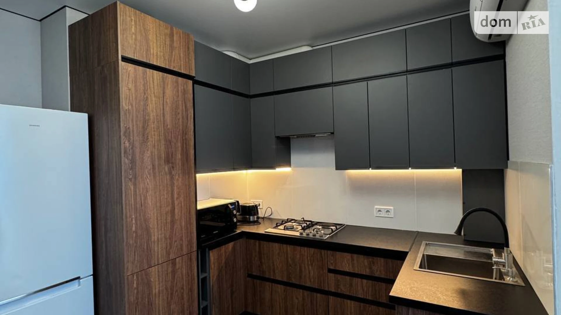 Продается 1-комнатная квартира 41.5 кв. м в Гостомеле, ул. Центральная, 1Б - фото 3