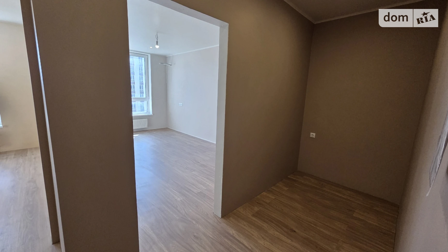 Продается 1-комнатная квартира 37.1 кв. м в Буче, ул. Князя Владимира Великого, 14 корпус 5 - фото 2