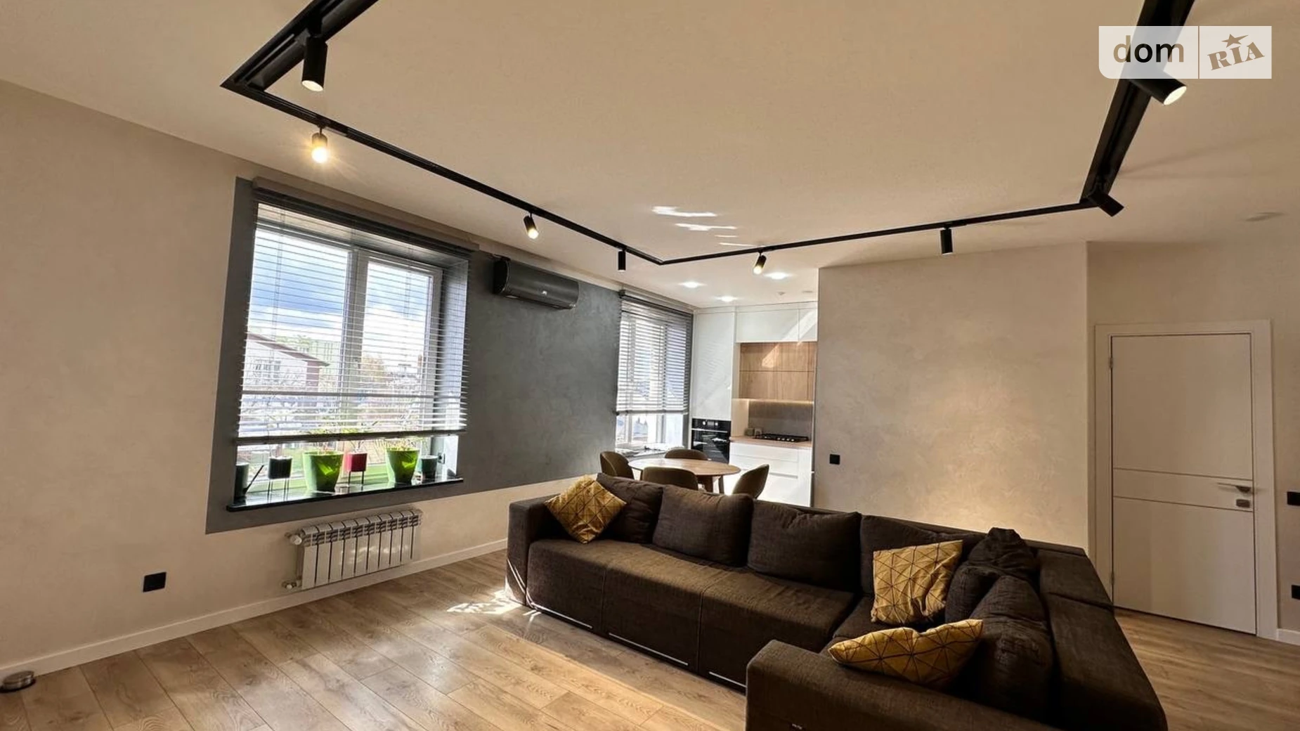 Продается 2-комнатная квартира 71 кв. м в Ровно, ул. Назара Небожинского(Павлюченко), 32А - фото 2