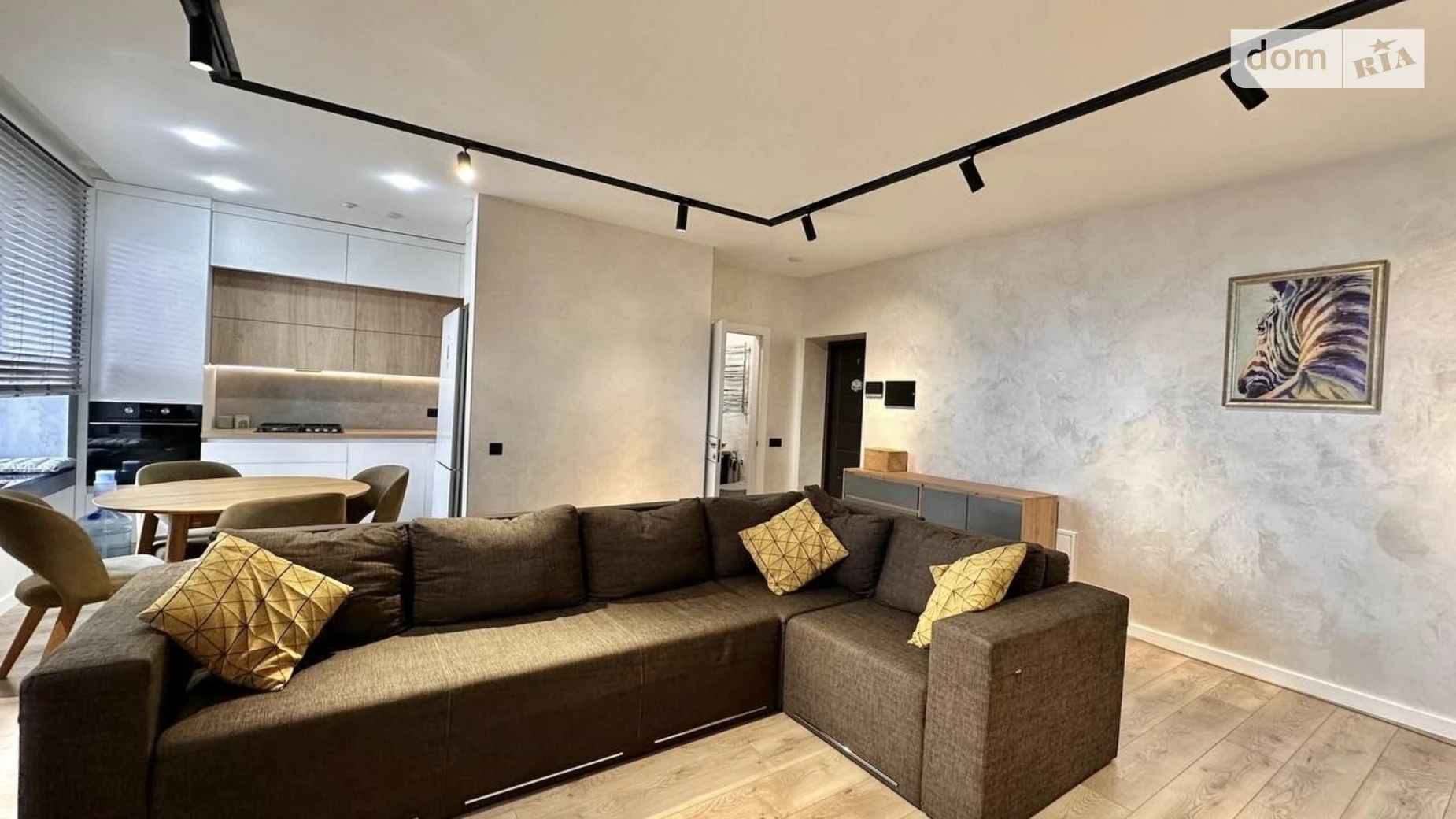 Продается 2-комнатная квартира 71 кв. м в Ровно, ул. Назара Небожинского(Павлюченко), 32А - фото 4