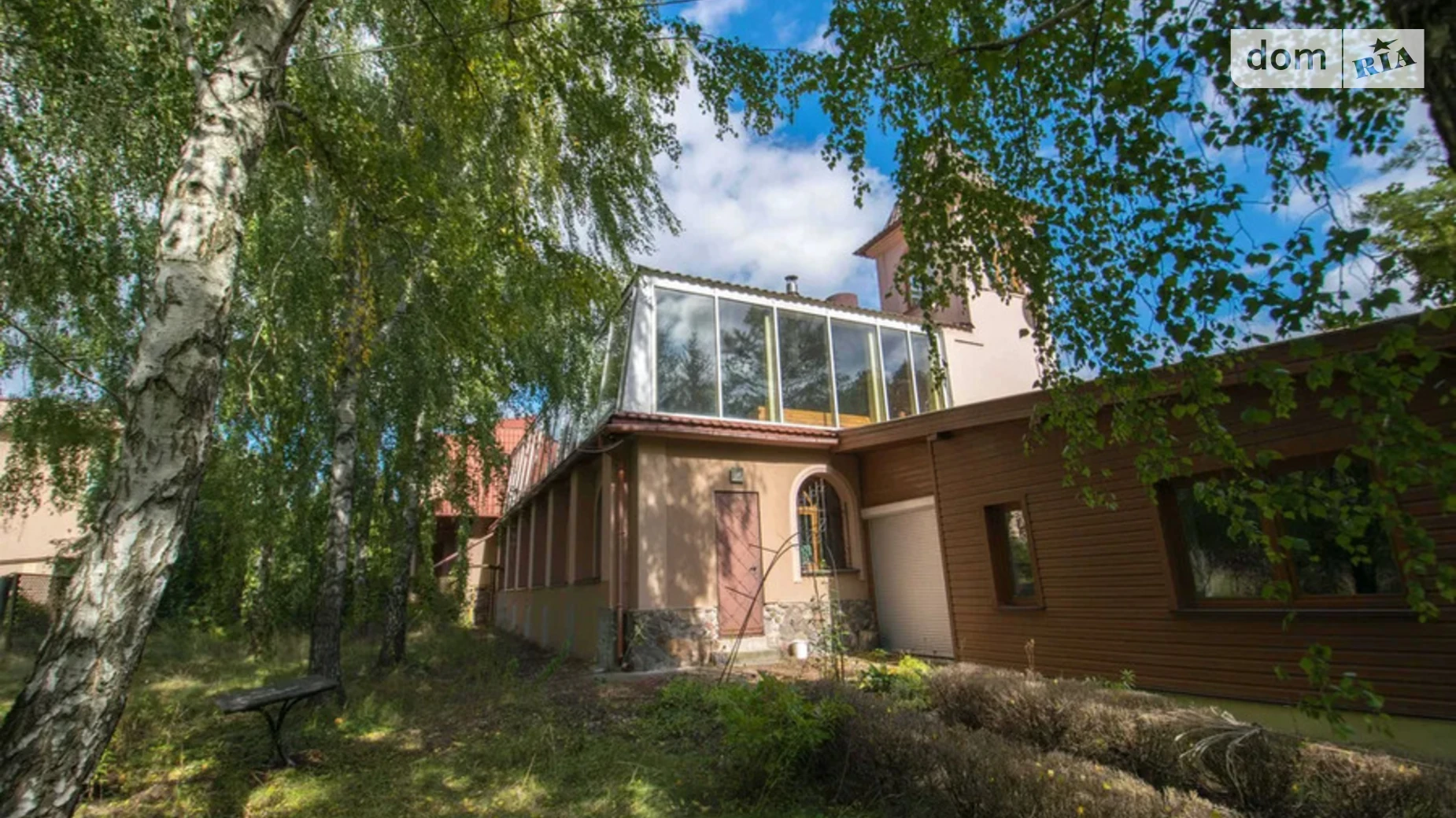 Продается дом на 2 этажа 550.7 кв. м с камином, цена: 235000 € - фото 3
