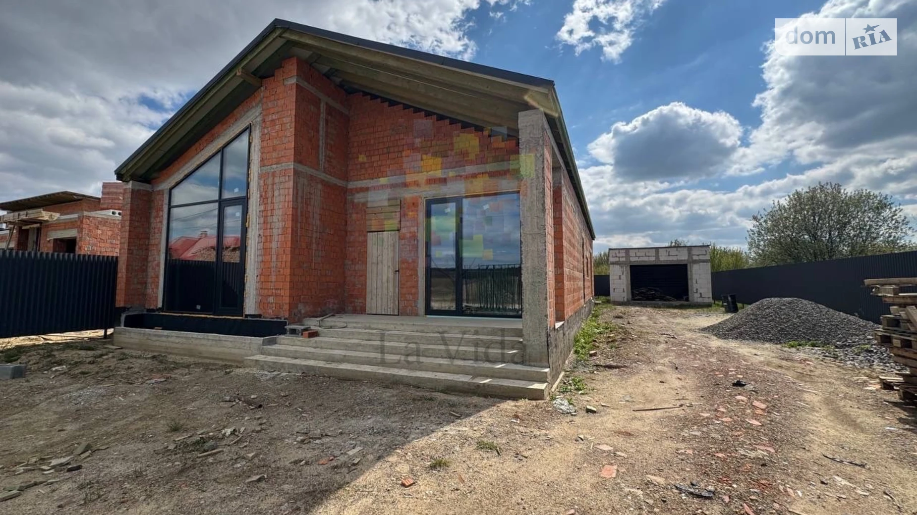 Продается одноэтажный дом 180 кв. м с баней/сауной, цена: 140000 $ - фото 2