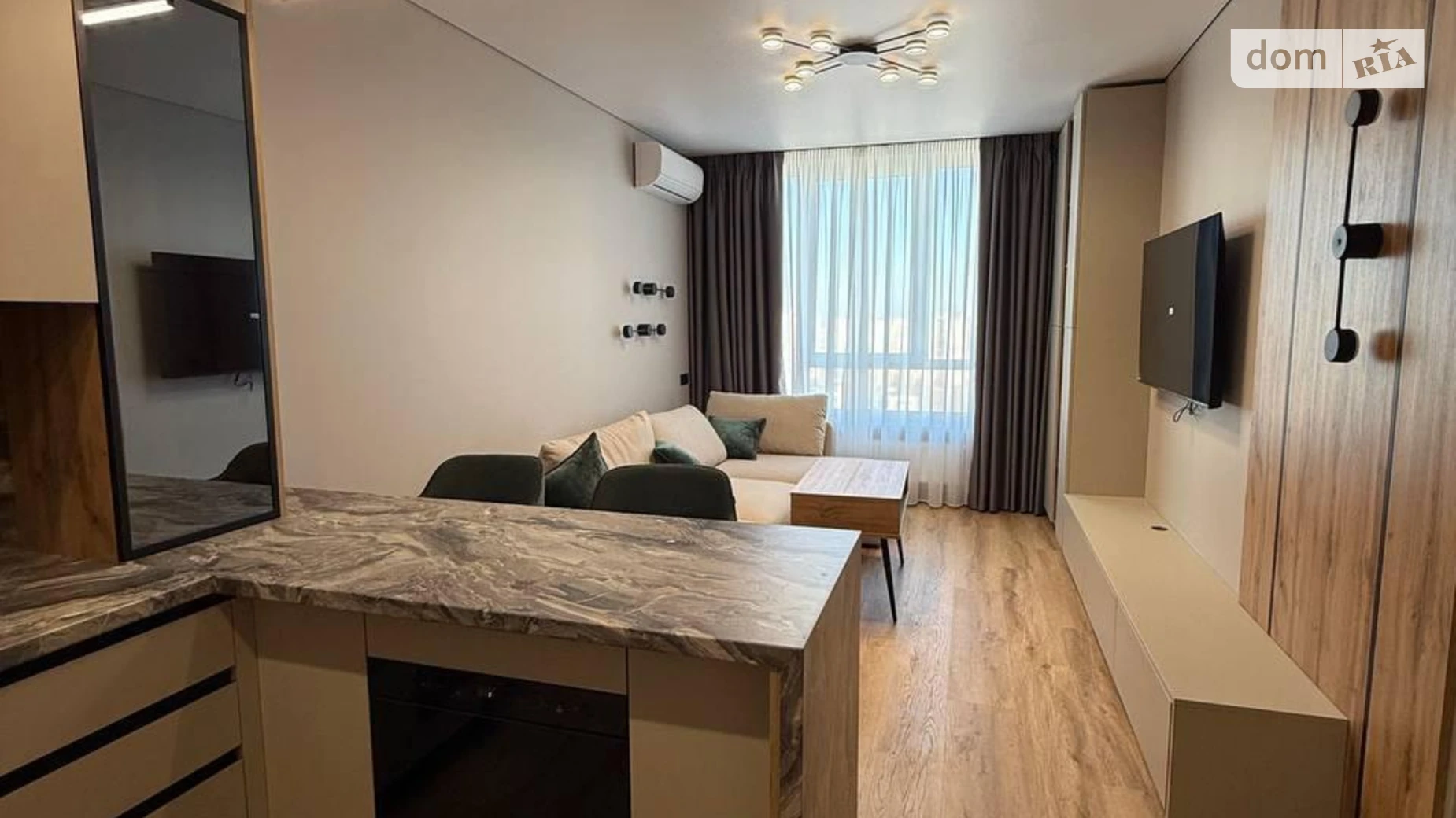 Продается 1-комнатная квартира 43 кв. м в Киеве, просп. Европейского Союза(Правды), 49 - фото 3