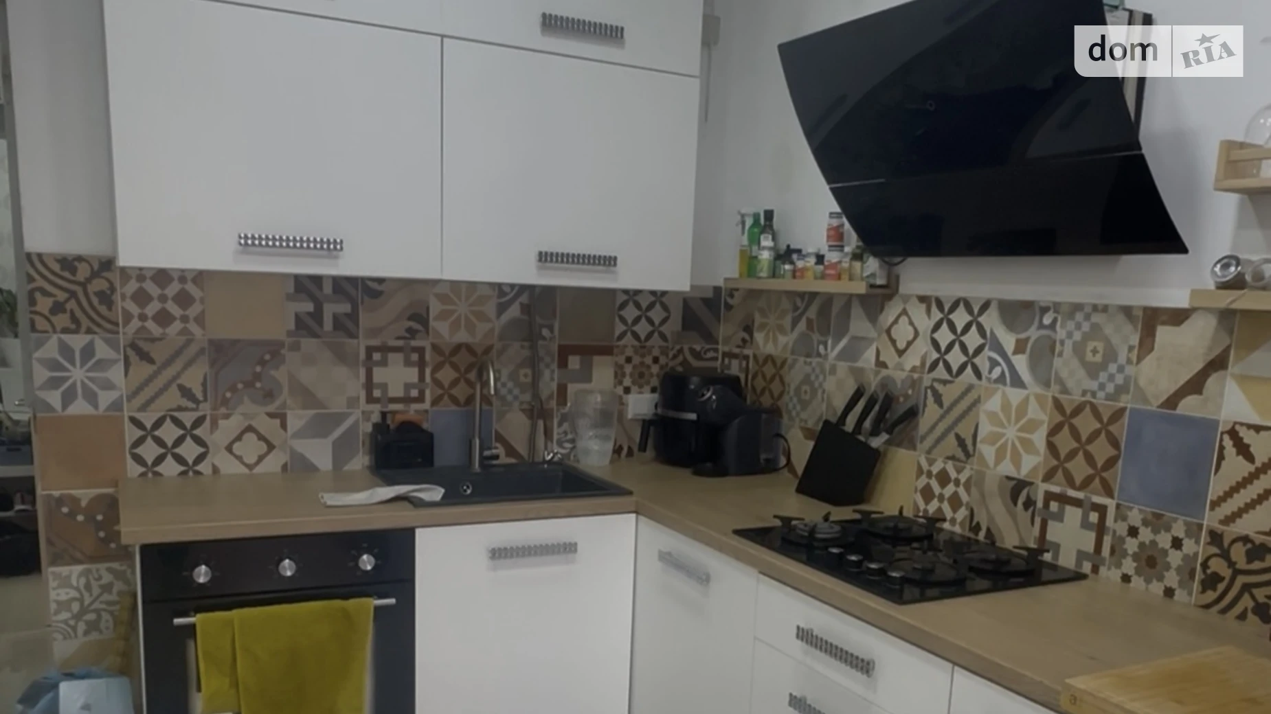 Продается 1-комнатная квартира 43 кв. м в Фонтанке, ул. Чехова - фото 2