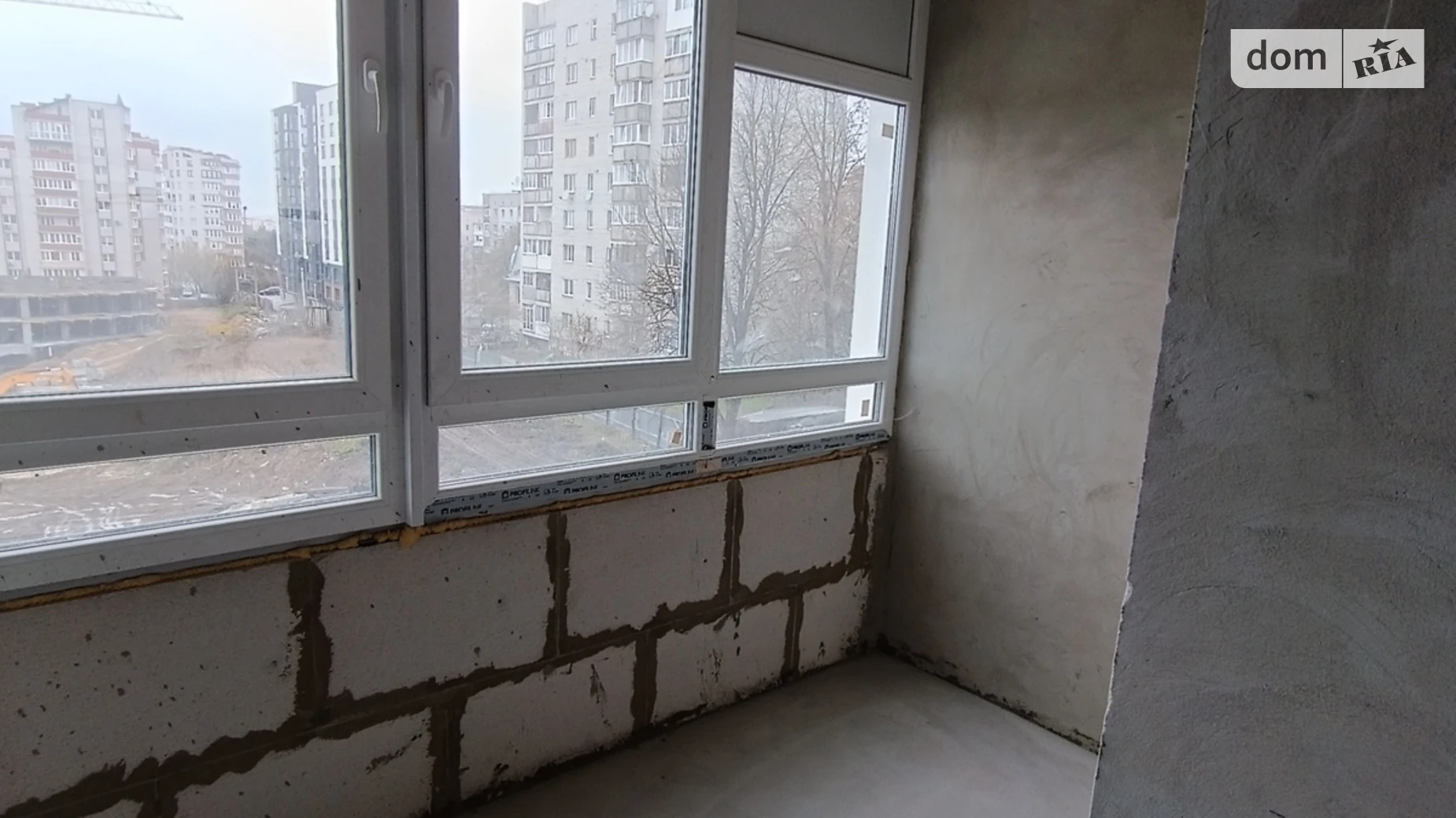 1-комнатная квартира 46 кв. м в Тернополе, ул. Черновецкая, 71 - фото 4