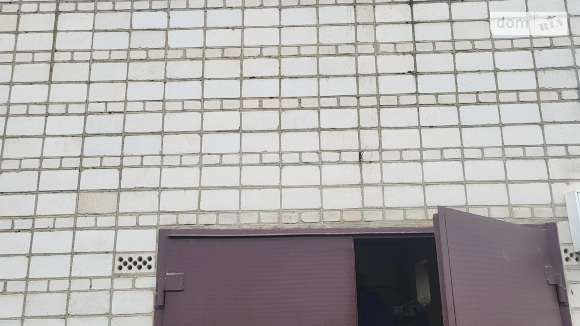Продается дом на 2 этажа 235 кв. м с бассейном, цена: 150000 $ - фото 5