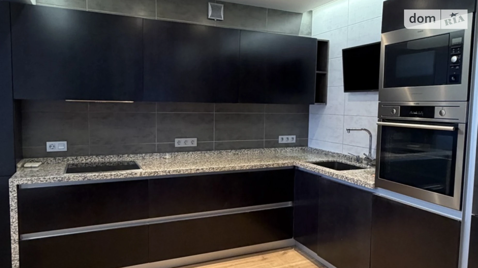 Продается 4-комнатная квартира 149 кв. м в Полтаве, ул. Бедного Александра - фото 2