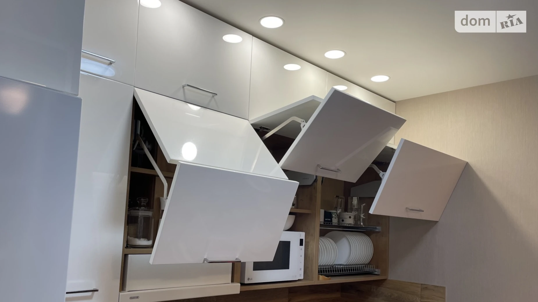 Продается 1-комнатная квартира 39.9 кв. м в Киеве, ул. Заречная, 4 корпус 2 - фото 3