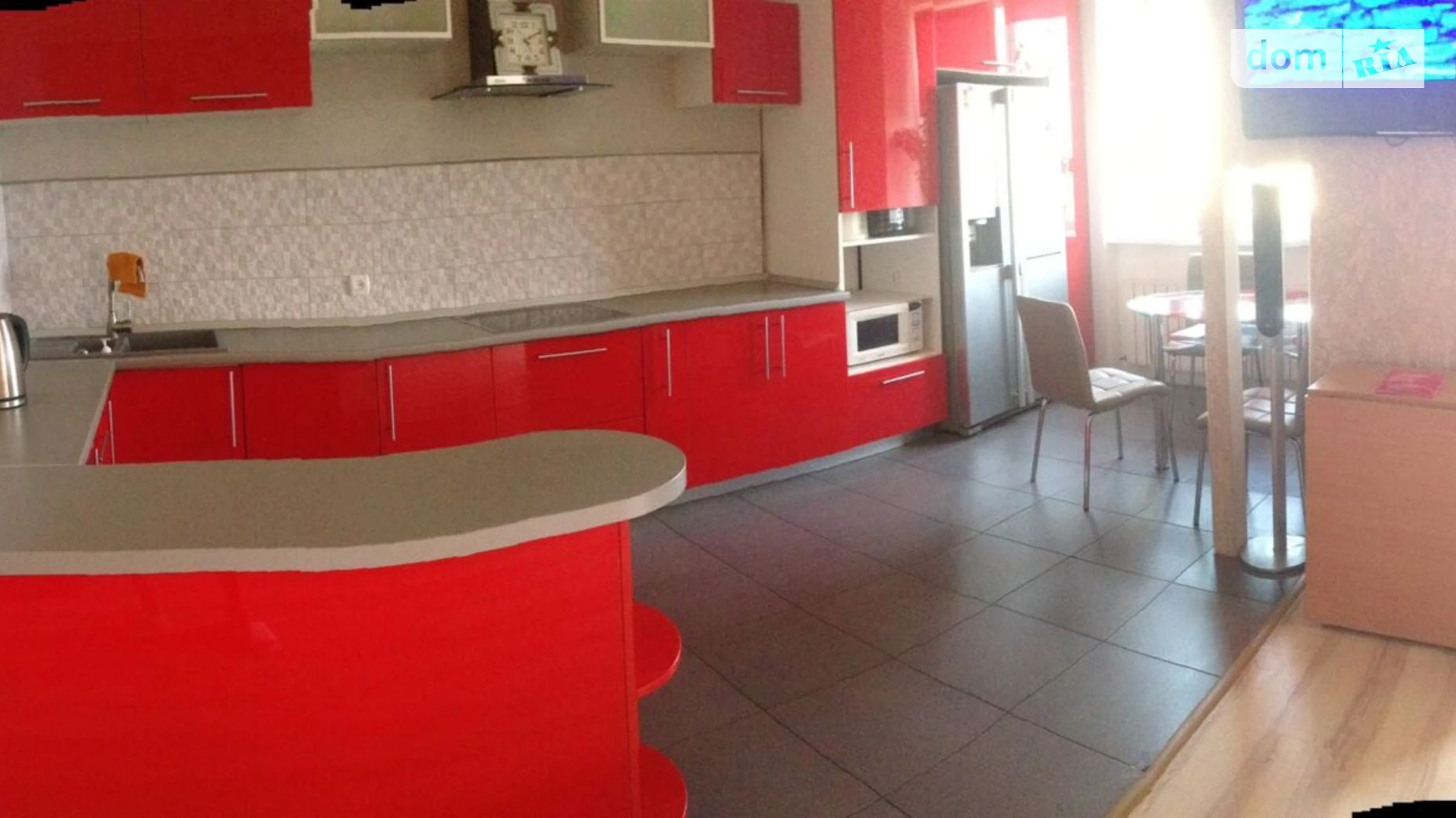 Продается 4-комнатная квартира 125.8 кв. м в Черноморске, цена: 120000 $ - фото 3