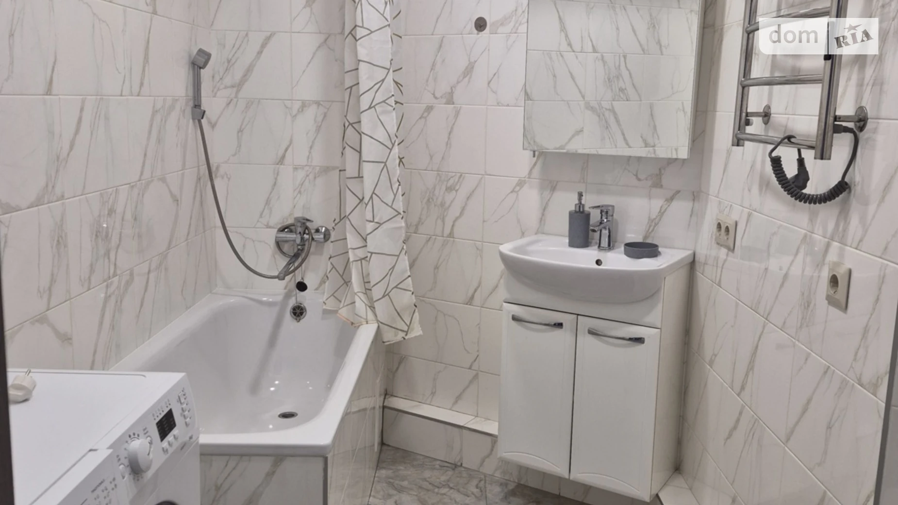 Сдается в аренду 1-комнатная квартира 40 кв. м в Киеве, ул. Самойло Кошки(Маршала Конева), 5Б - фото 4