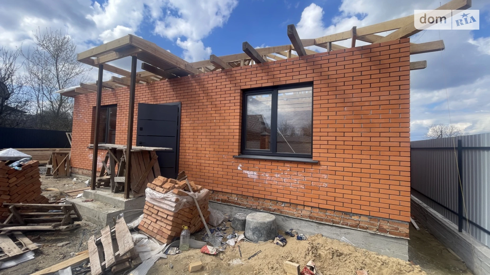 Продается одноэтажный дом 100 кв. м с террасой, цена: 80000 $ - фото 2