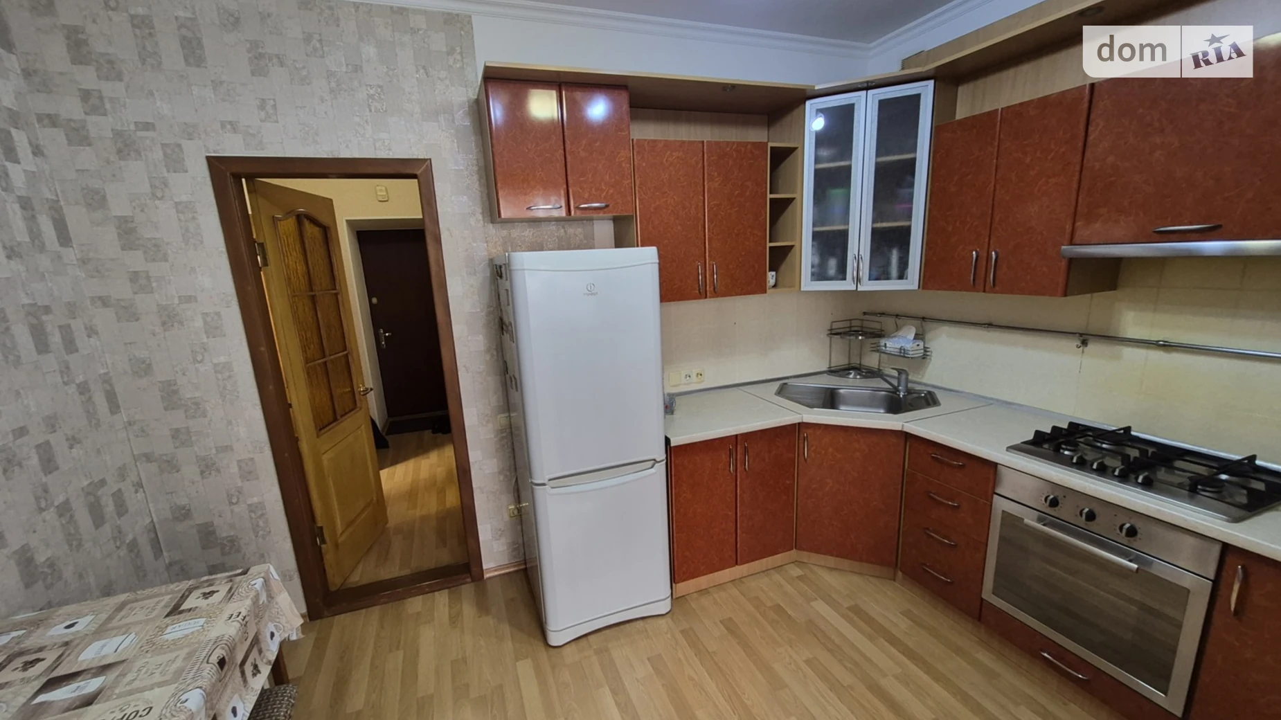 Продается 1-комнатная квартира 52.6 кв. м в Черноморске, цена: 68000 $ - фото 2