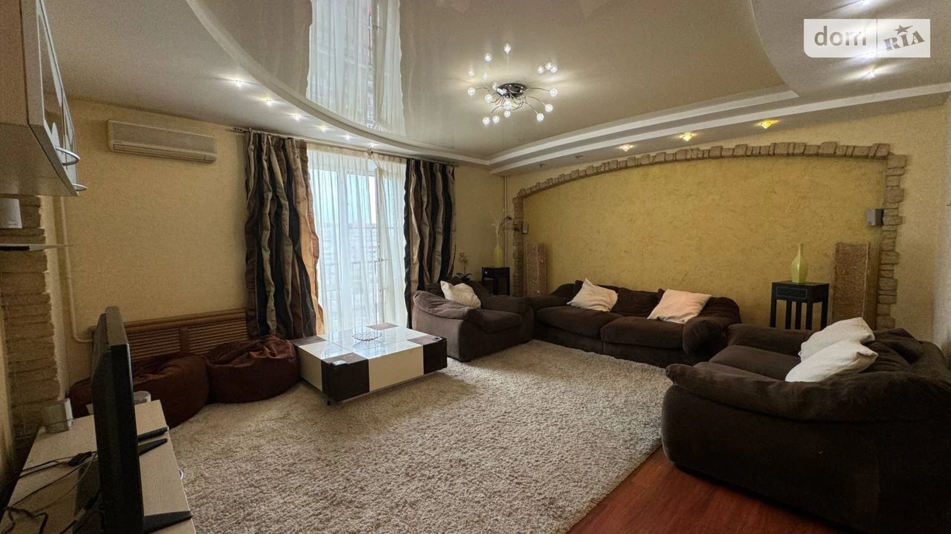Сдается в аренду 3-комнатная квартира 125 кв. м в Днепре, ул. Рабочая, 148 - фото 2