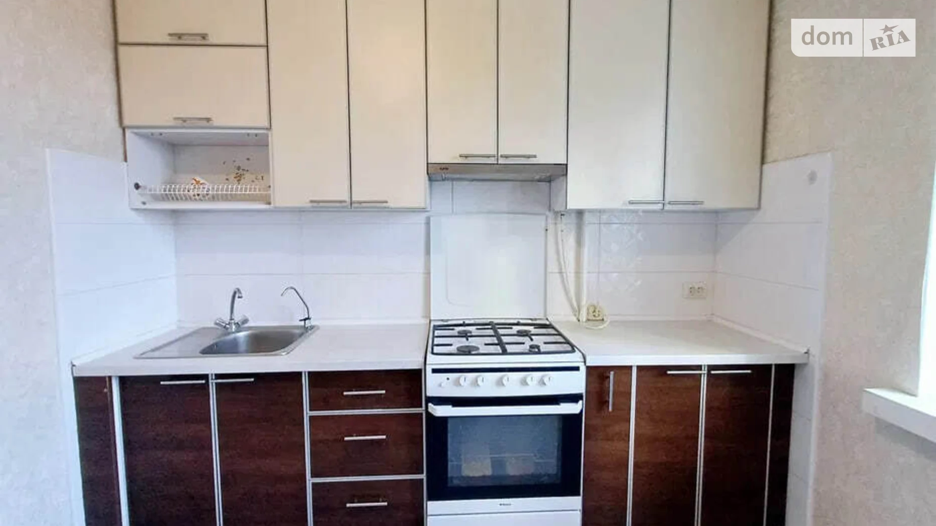 Продается 3-комнатная квартира 71.2 кв. м в Чернигове, просп. Победы - фото 2