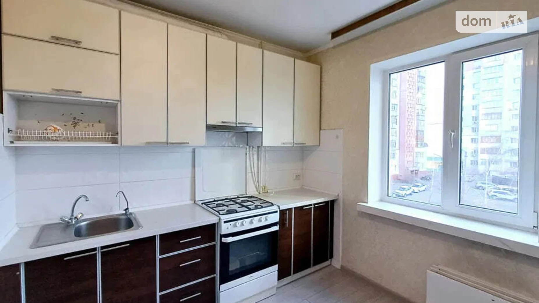 Продается 3-комнатная квартира 71.2 кв. м в Чернигове, просп. Победы - фото 3