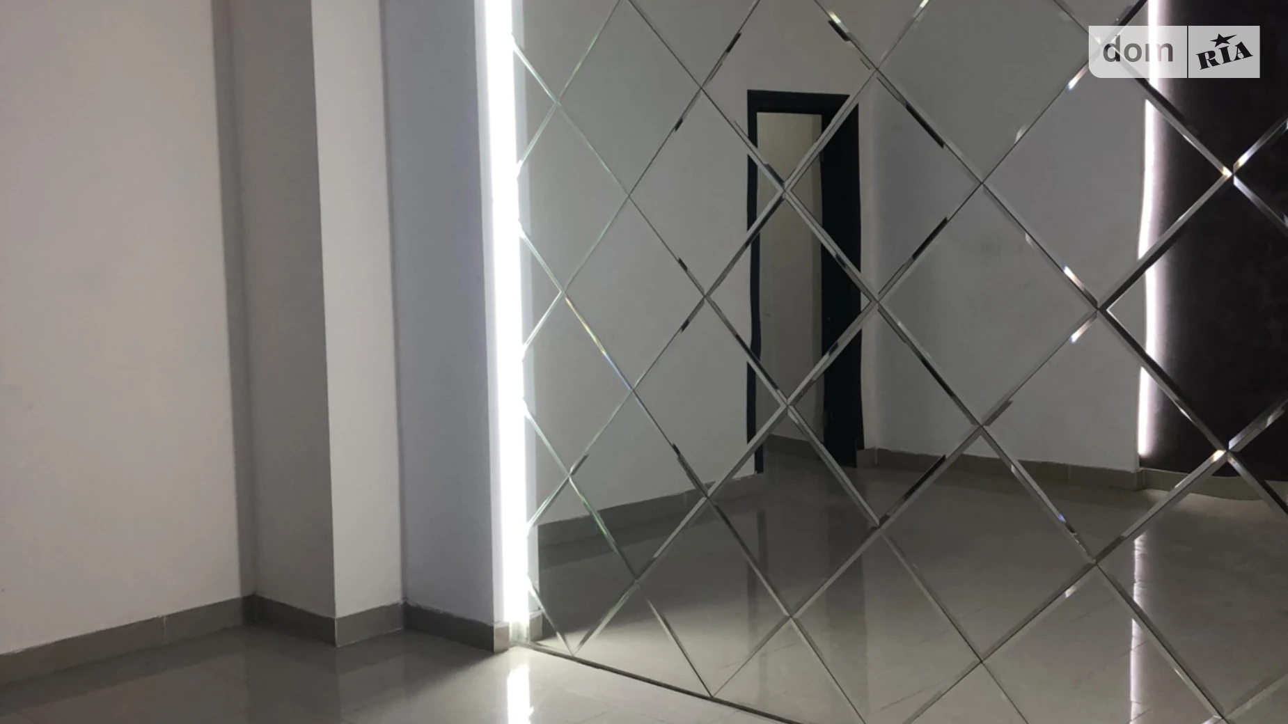 Продается 1-комнатная квартира 88.7 кв. м в Хмельницком, ул. Подольская, 115 - фото 2