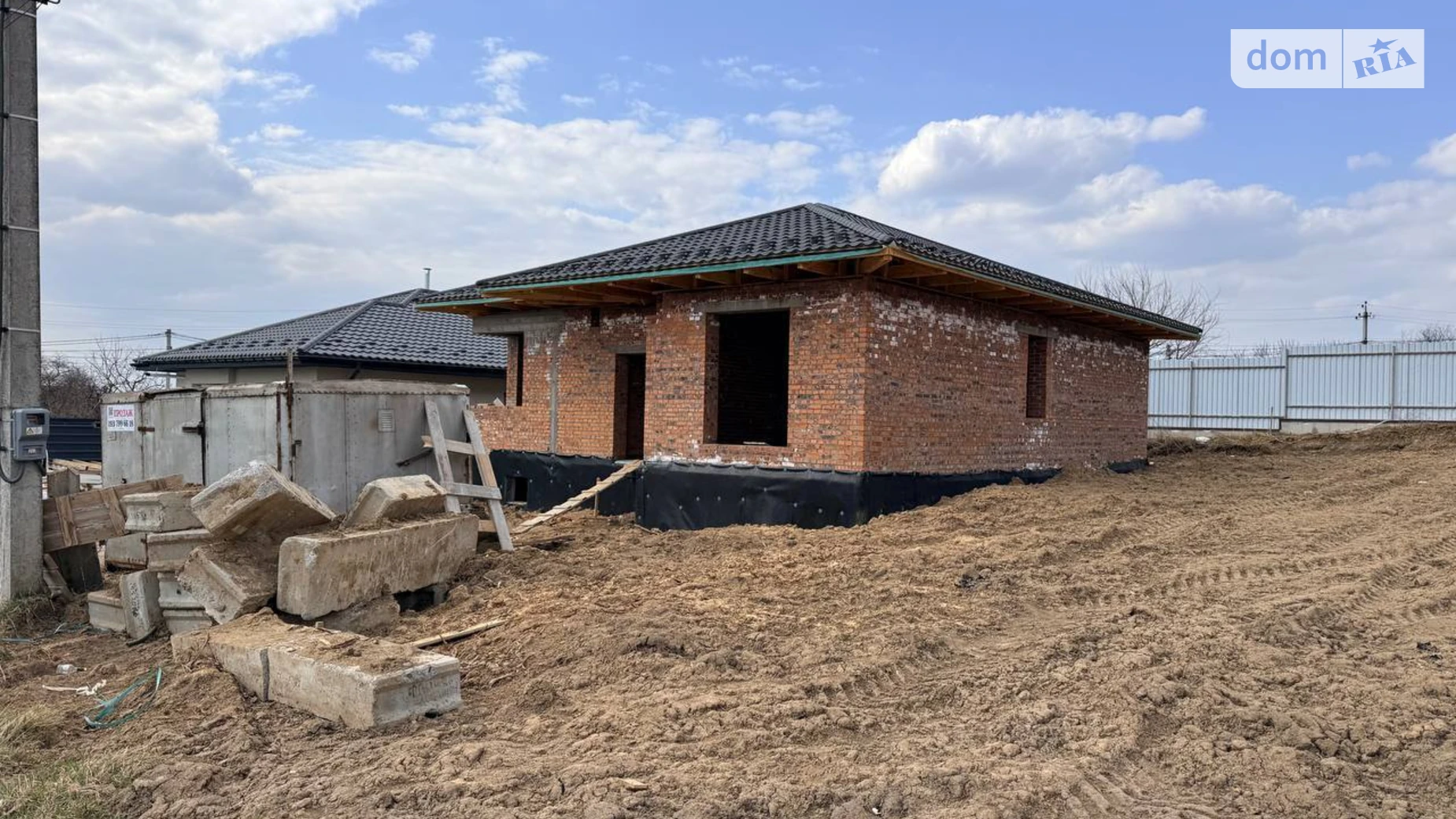 Продается одноэтажный дом 130 кв. м с камином, цена: 79900 $ - фото 2