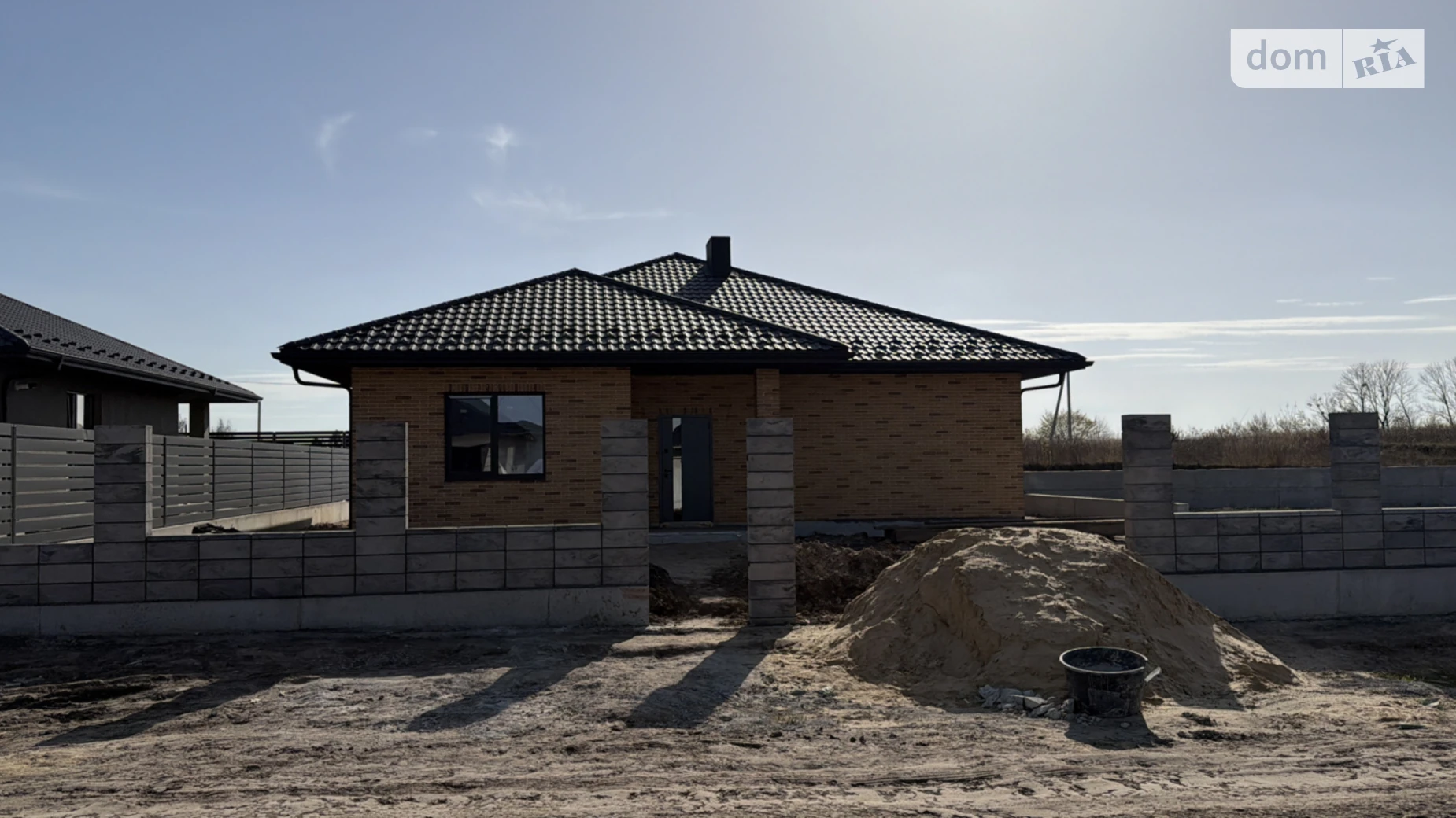 Продается одноэтажный дом 121 кв. м с мансардой, цена: 110000 $ - фото 2