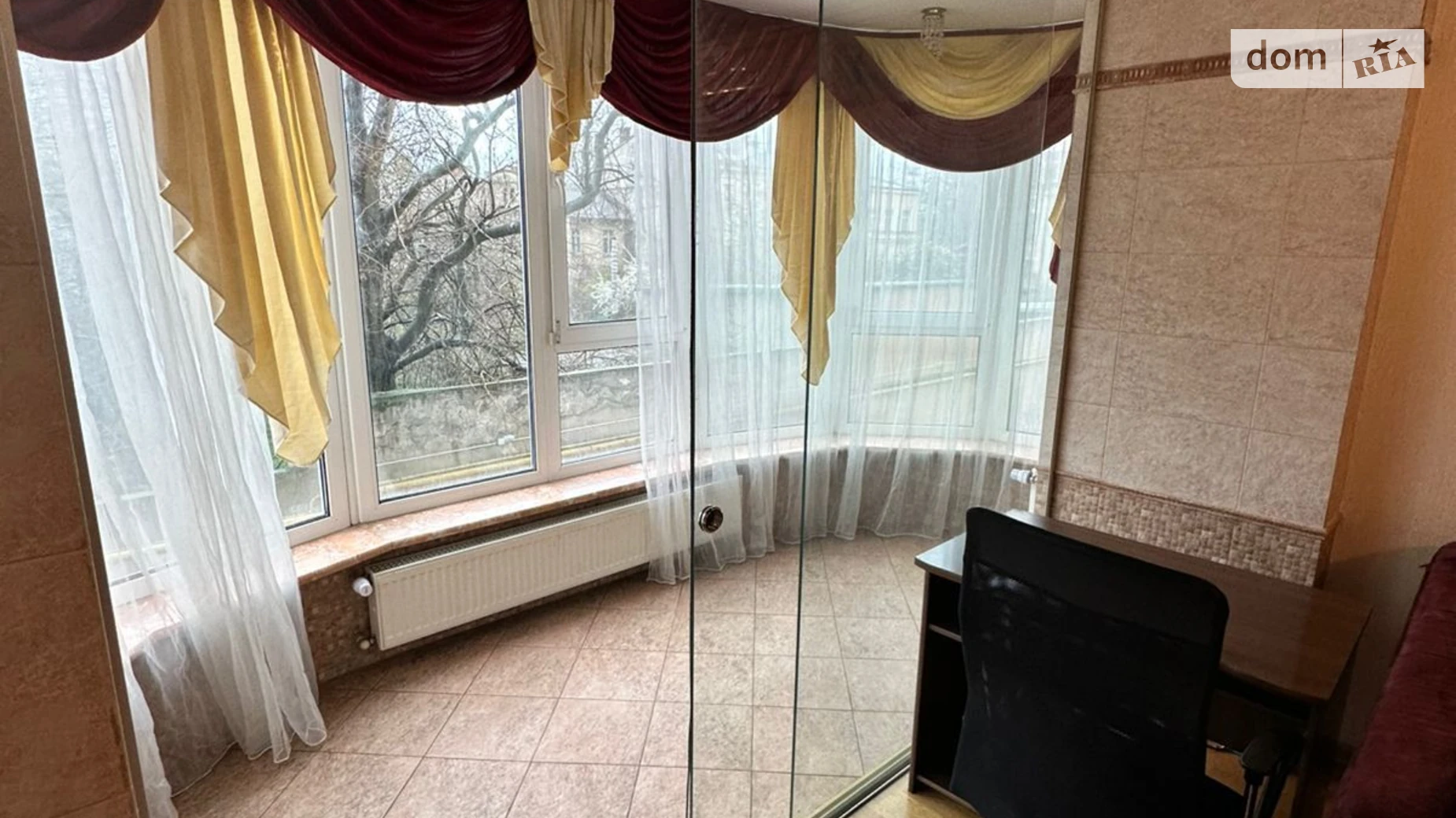 Продається 2-кімнатна квартира 139.2 кв. м у Одесі, пров. Обсерваторний, 2/6 - фото 2