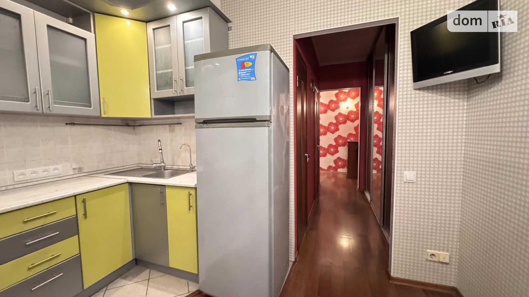 Продается 1-комнатная квартира 42.4 кв. м в Борисполе, ул. Владимира Момота(Горького), 40 - фото 2