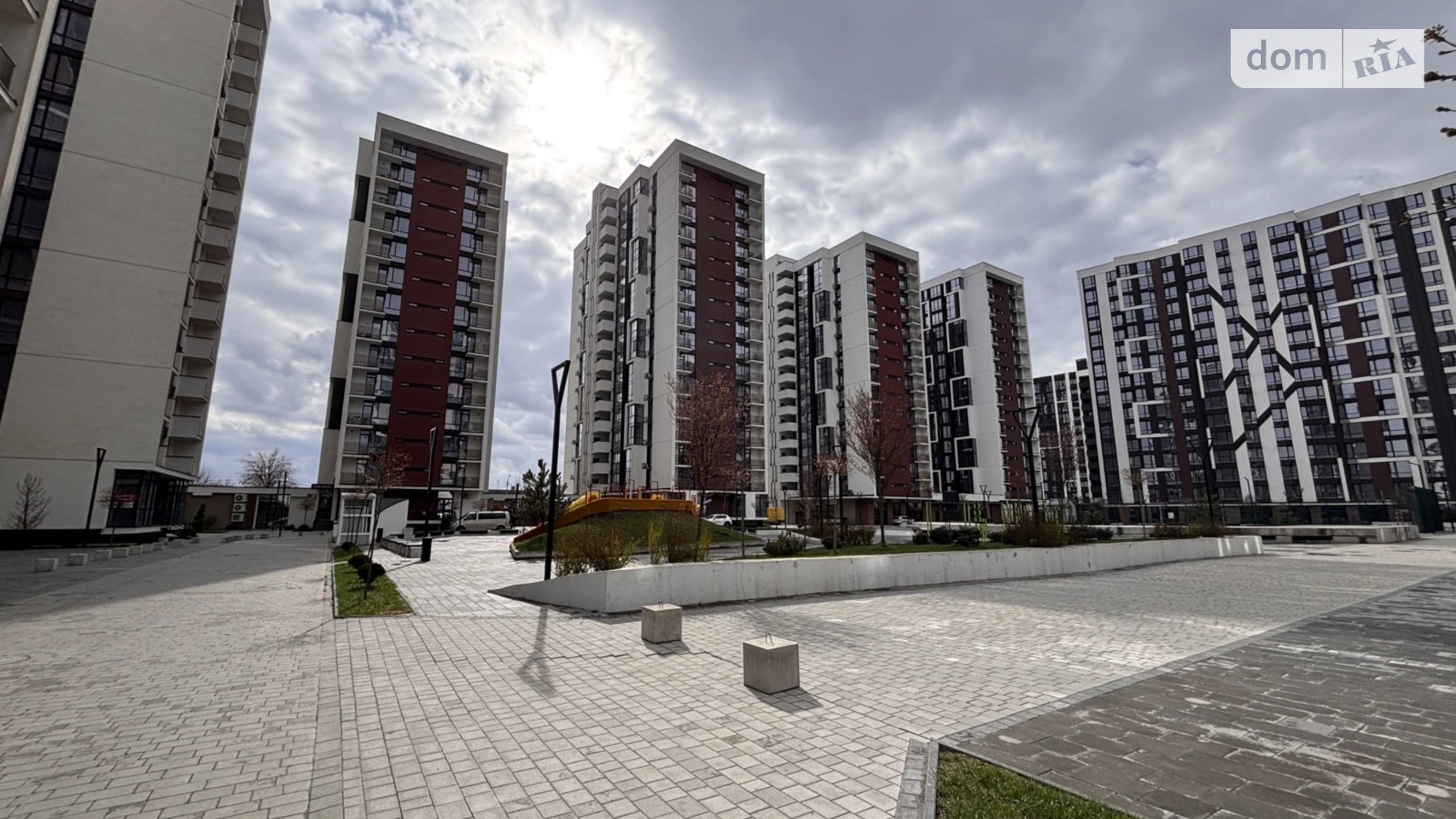 Продается 2-комнатная квартира 93 кв. м в Ивано-Франковске, цена: 179000 $ - фото 2