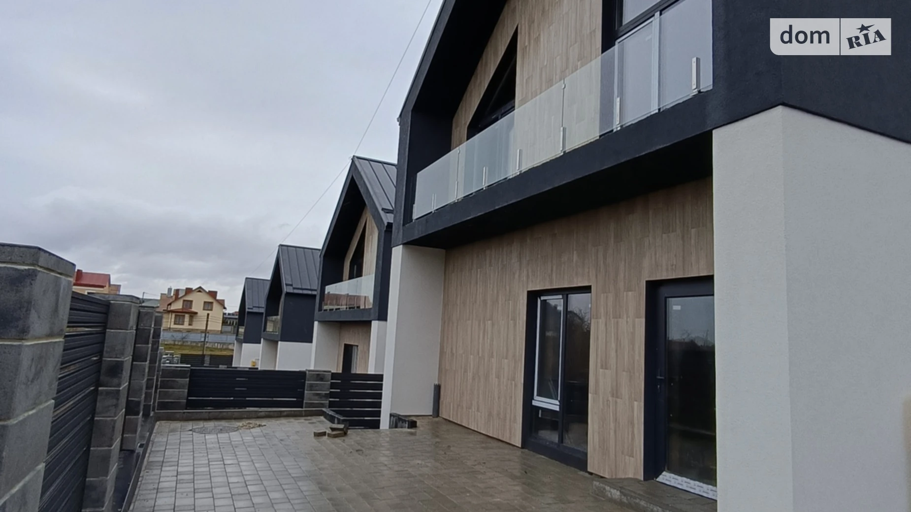 Продается дом на 2 этажа 180 кв. м с садом, цена: 150000 $ - фото 4