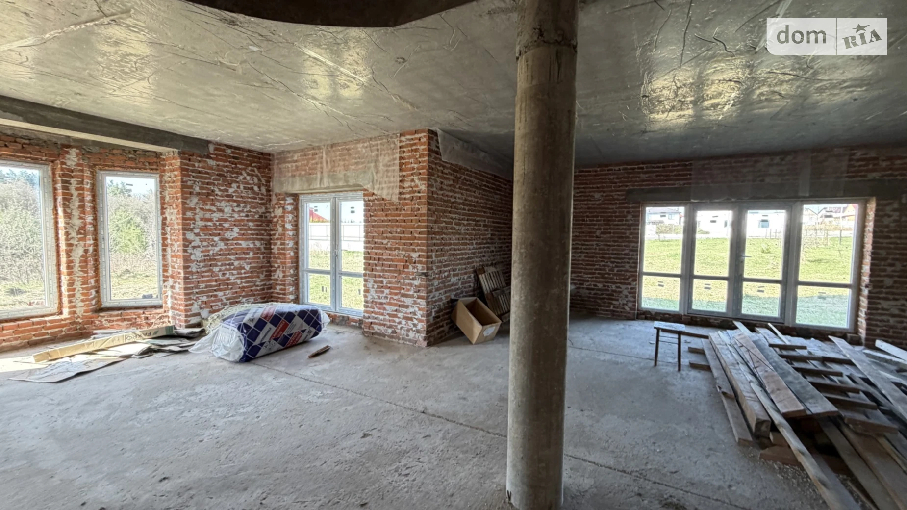 Продается дом на 2 этажа 286 кв. м с бассейном, цена: 260000 $ - фото 2