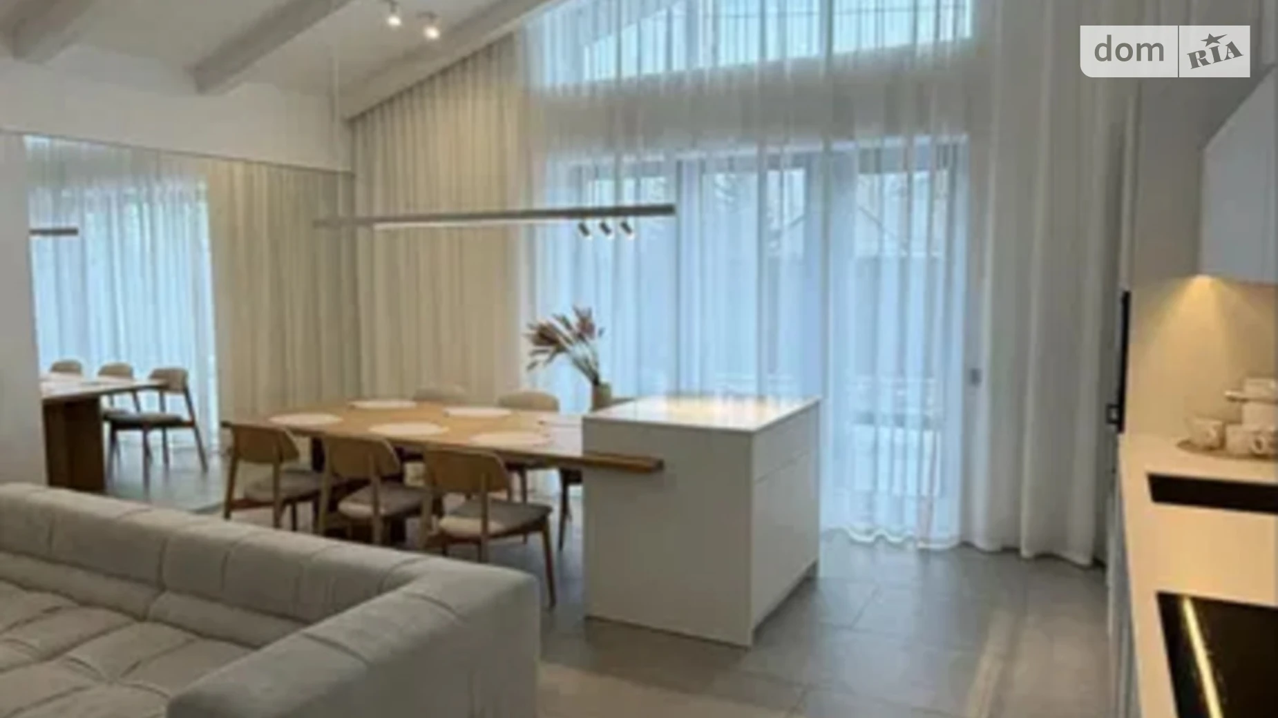 Продается одноэтажный дом 110 кв. м с бассейном, цена: 250000 $ - фото 3