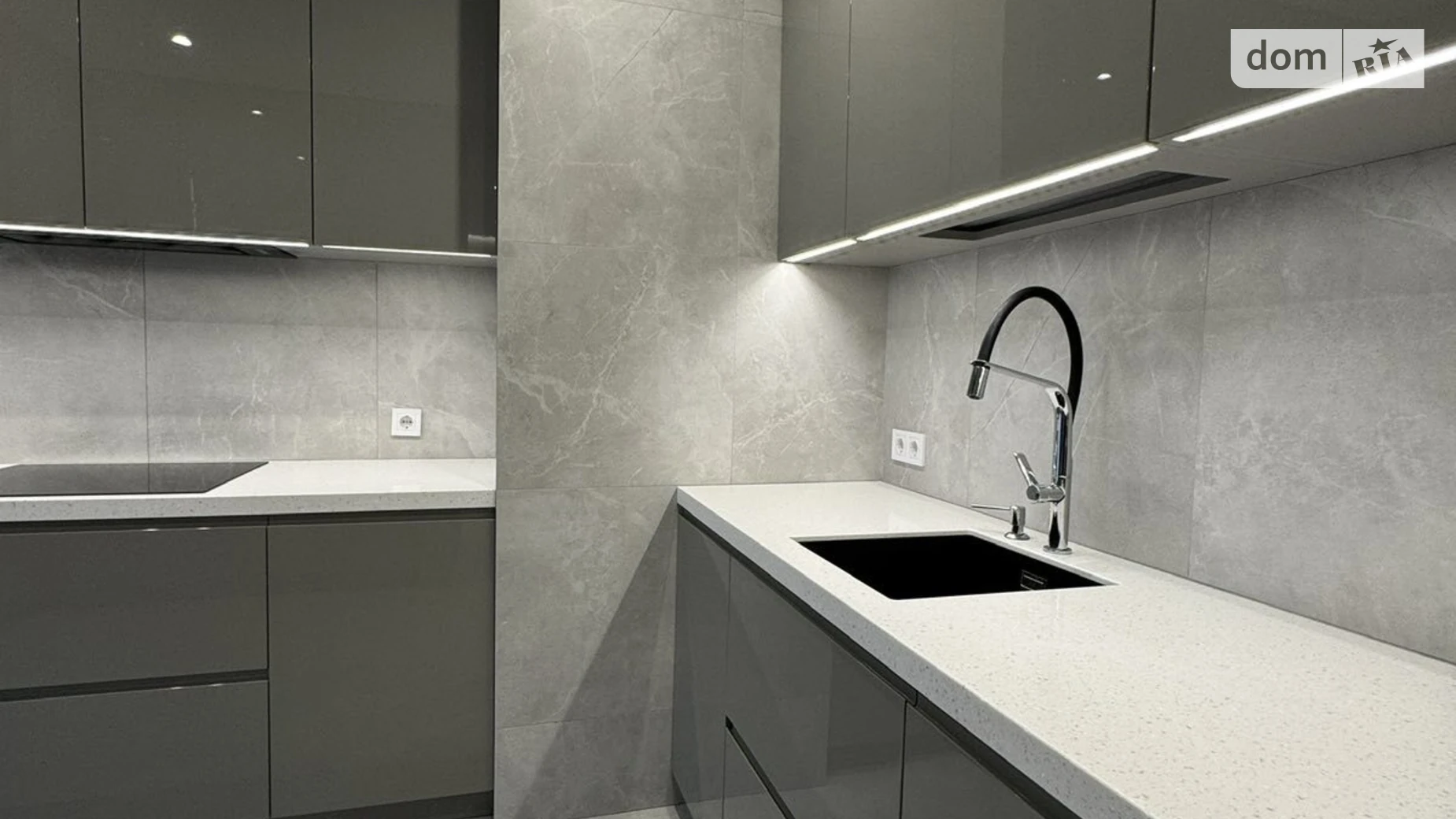 Продается 2-комнатная квартира 75.7 кв. м в Черновцах, ул. Щербанюк Александра Героя Украины, 79 корпус 1 - фото 3