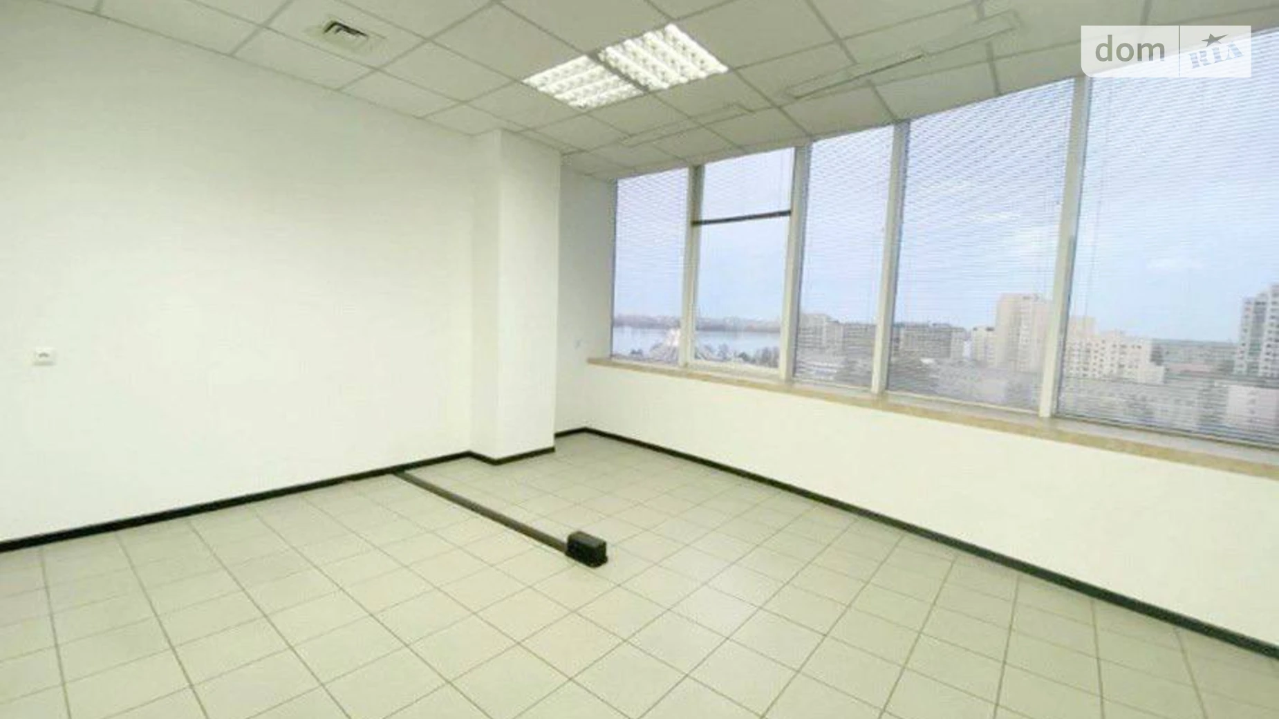 Продается офис 387 кв. м в бизнес-центре, цена: 455000 $ - фото 3