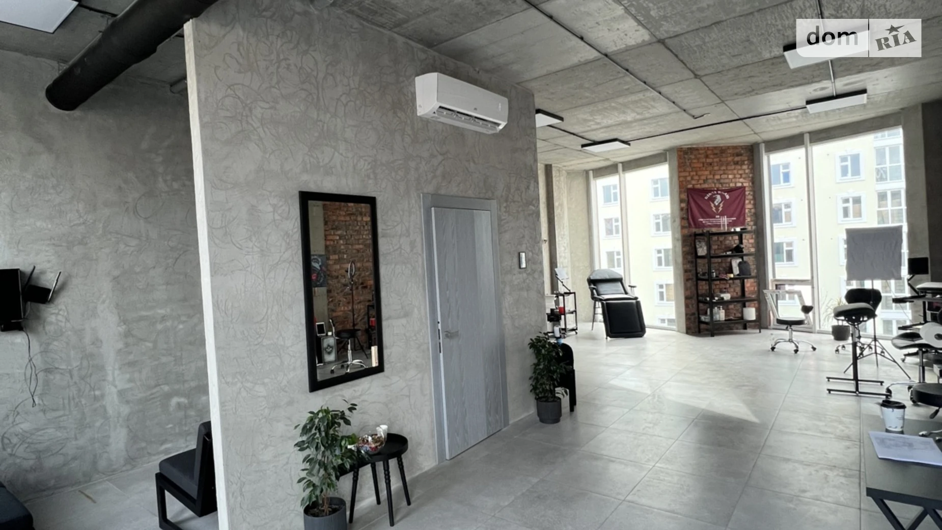 Здається в оренду офіс 64.1 кв. м в бізнес-центрі, цена: 23717 грн - фото 2