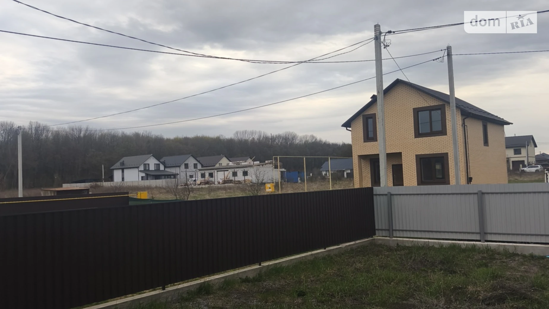 Продается дом на 2 этажа 105 кв. м с подвалом, цена: 105000 $ - фото 2