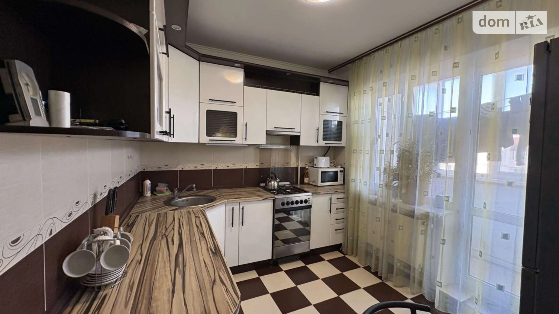 Продается 2-комнатная квартира 58.7 кв. м в Чернигове, ул. Независимости, 78 - фото 2