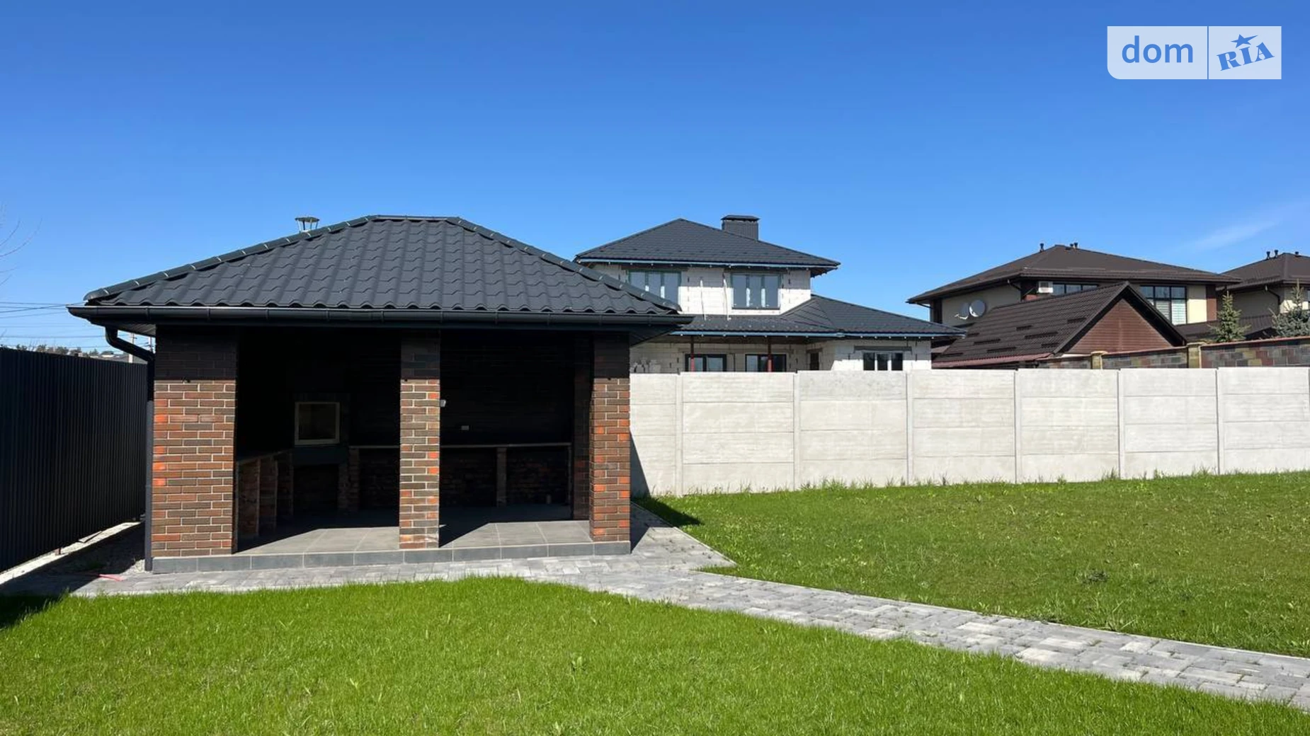 Продается одноэтажный дом 141 кв. м с бассейном, цена: 210000 $ - фото 4