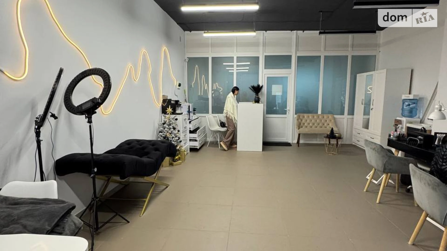 Здається в оренду офіс 44 кв. м в бізнес-центрі, цена: 11000 грн - фото 2