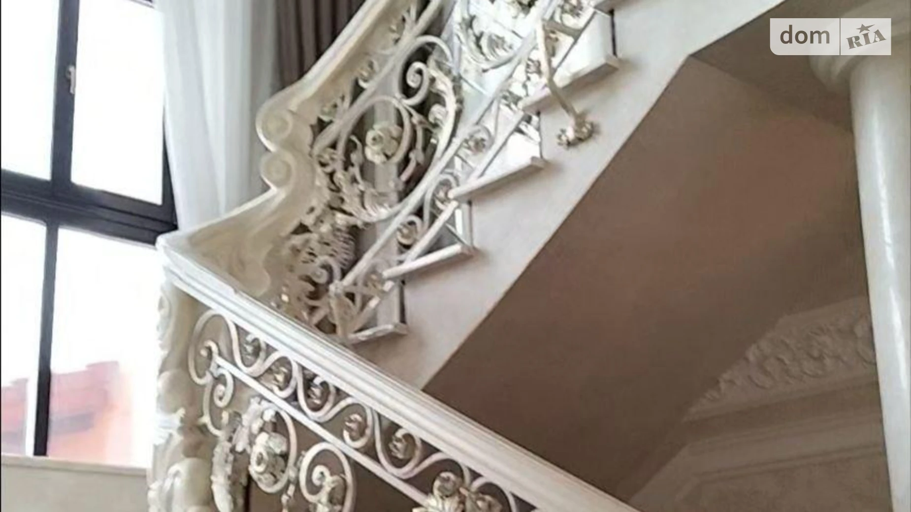 Продается дом на 2 этажа 465 кв. м с камином, цена: 630000 $ - фото 5