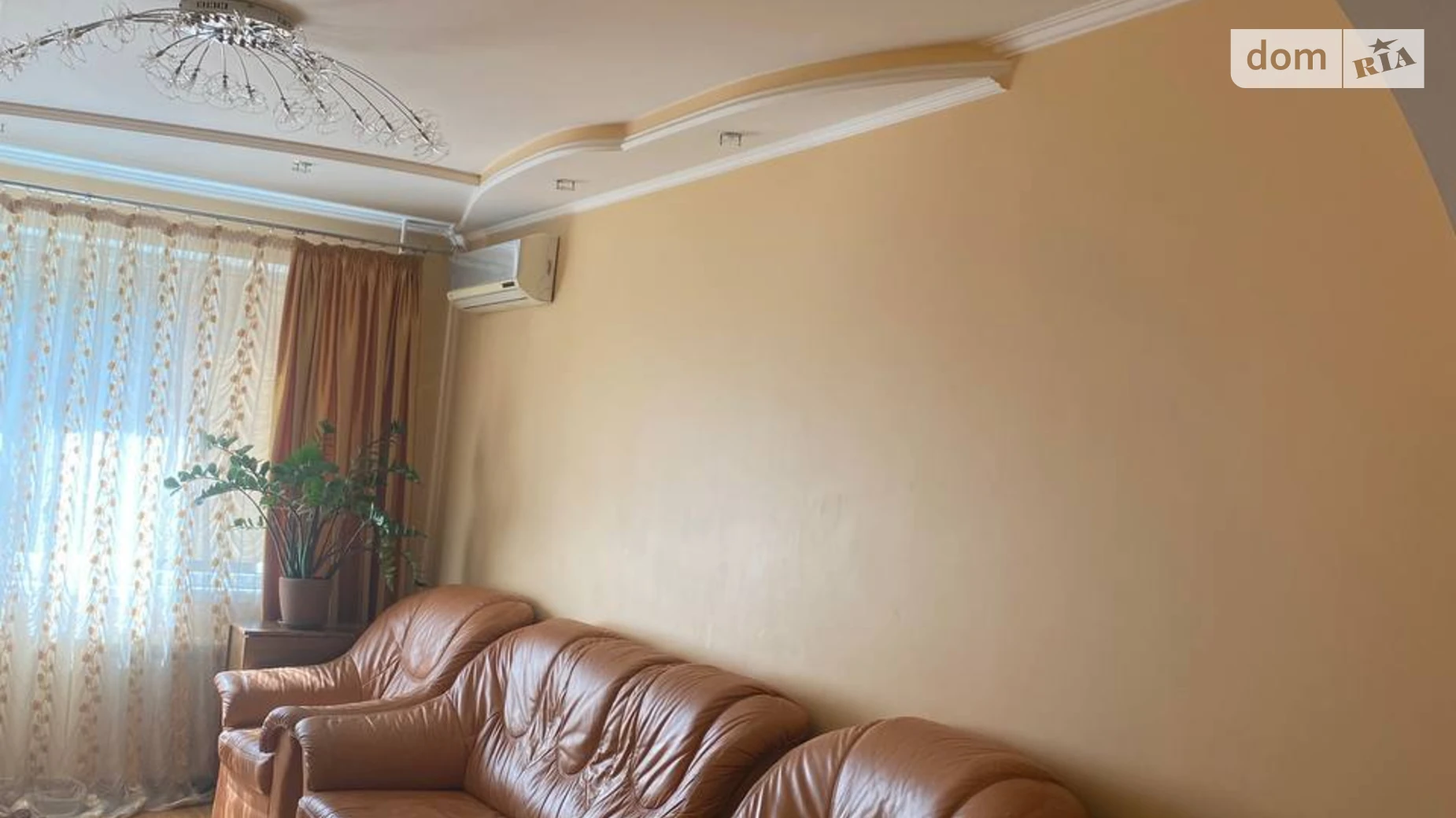 3-комнатная квартира 68 кв. м в Луцке, ул. Карпенко-Карого, 11 - фото 2