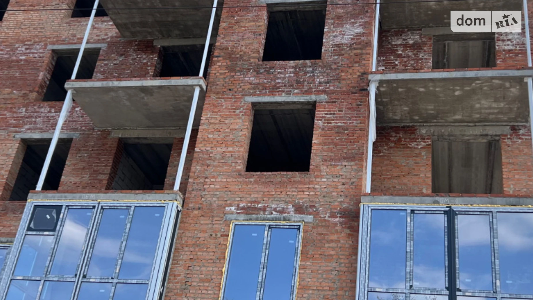 Продается 2-комнатная квартира 69 кв. м в Виннице, ул. Васильковая - фото 2