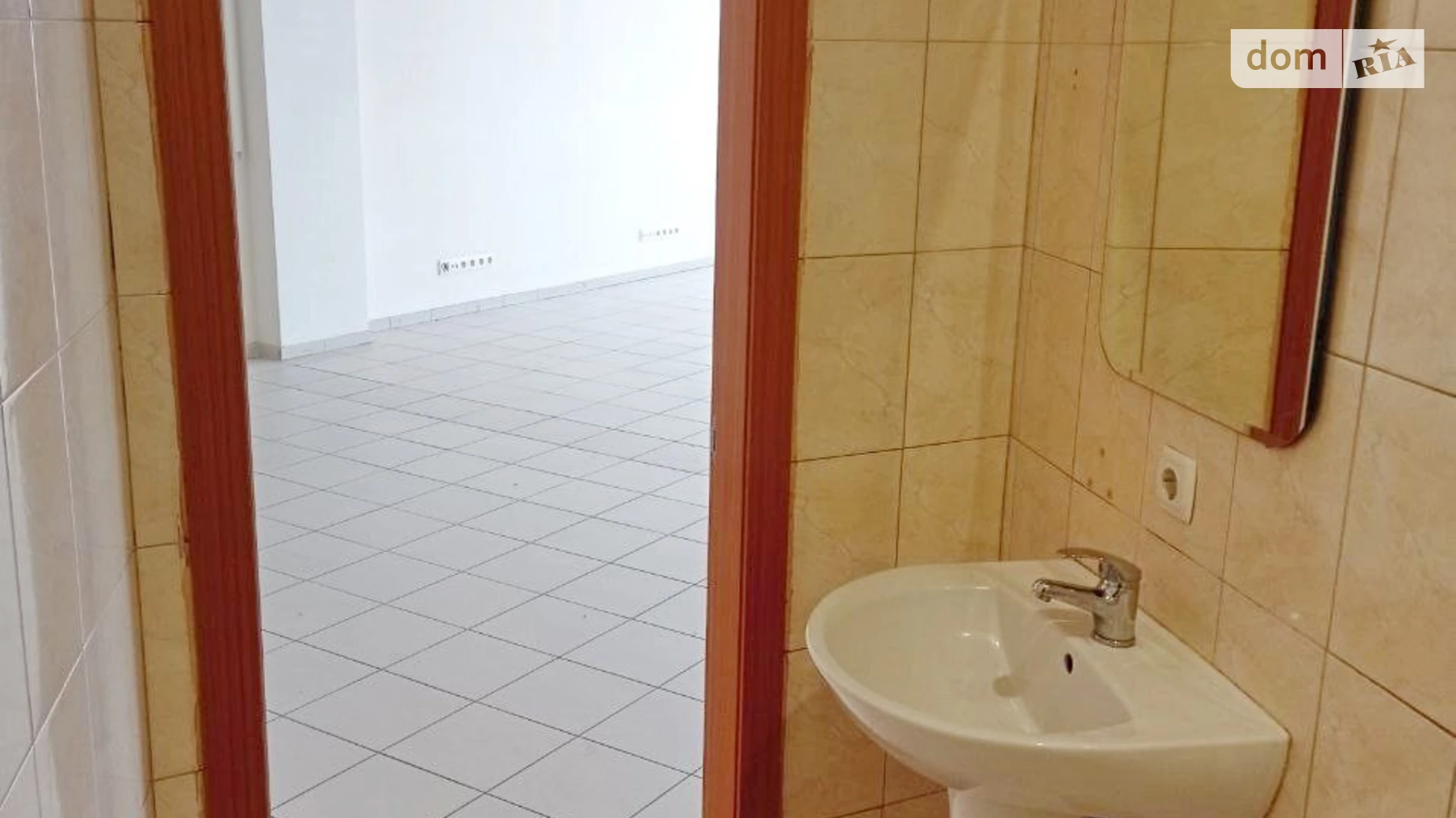 Продается офис 94.1 кв. м в бизнес-центре, цена: 120000 $ - фото 3