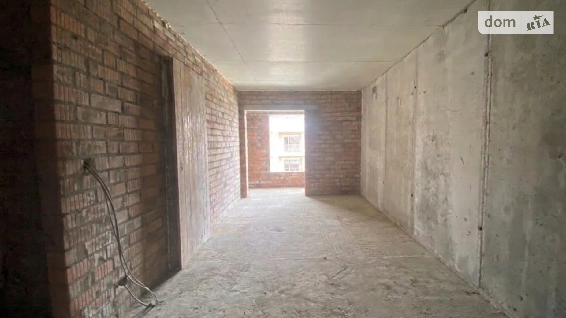 Продается 1-комнатная квартира 47 кв. м в Львове, ул. Орлика, 2/1 - фото 2