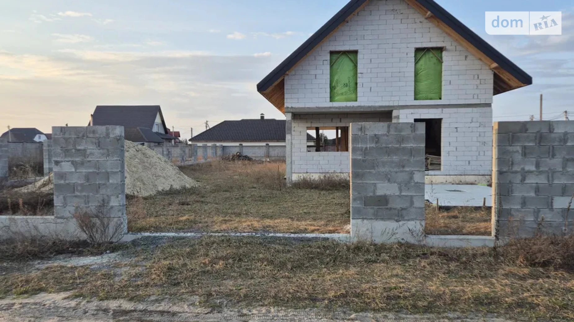 Продается дом на 2 этажа 150 кв. м с бассейном, цена: 70000 $ - фото 2