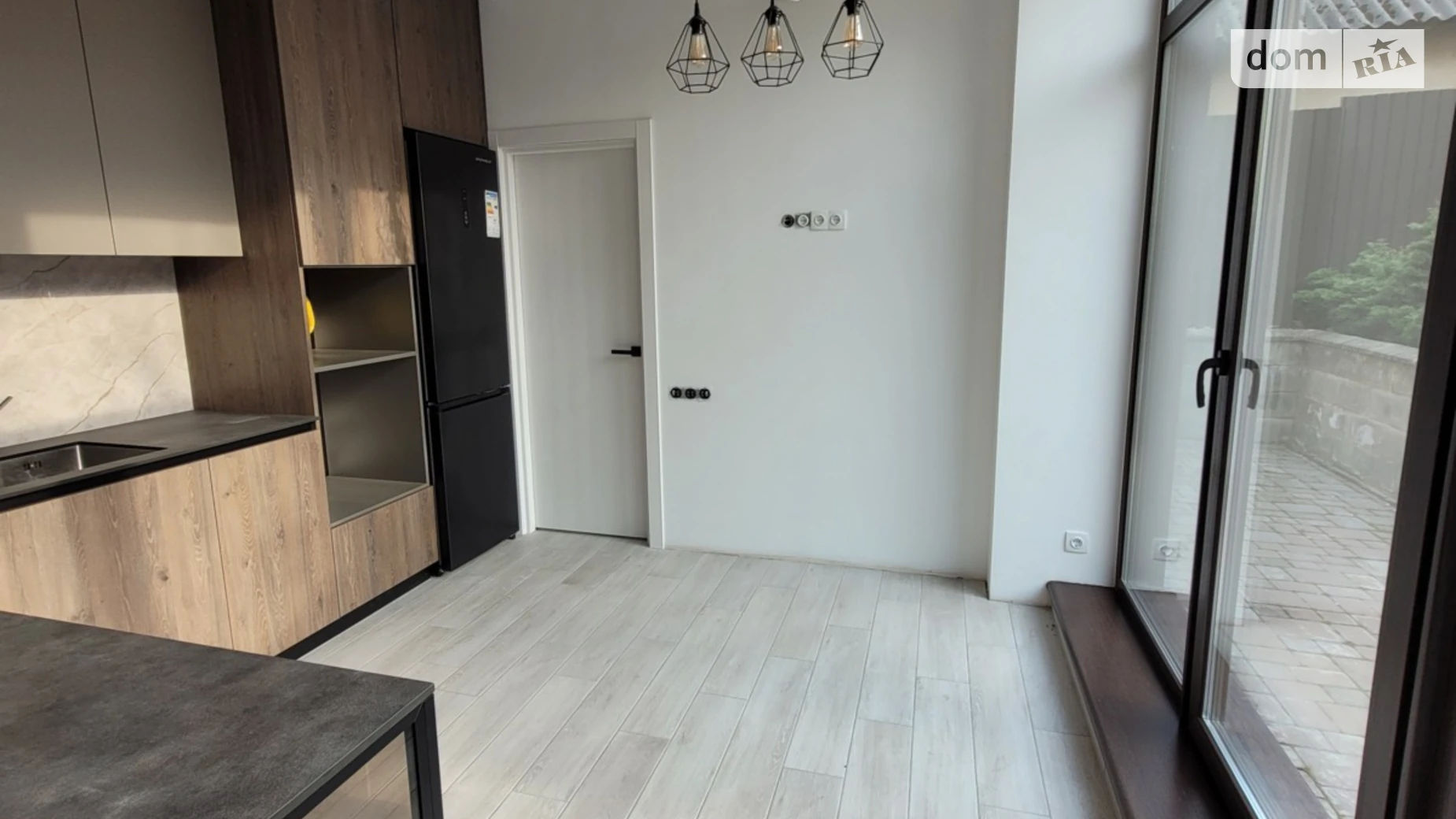 Продается 1-комнатная квартира 34 кв. м в Ровно, ул. Вербова, 115 - фото 2