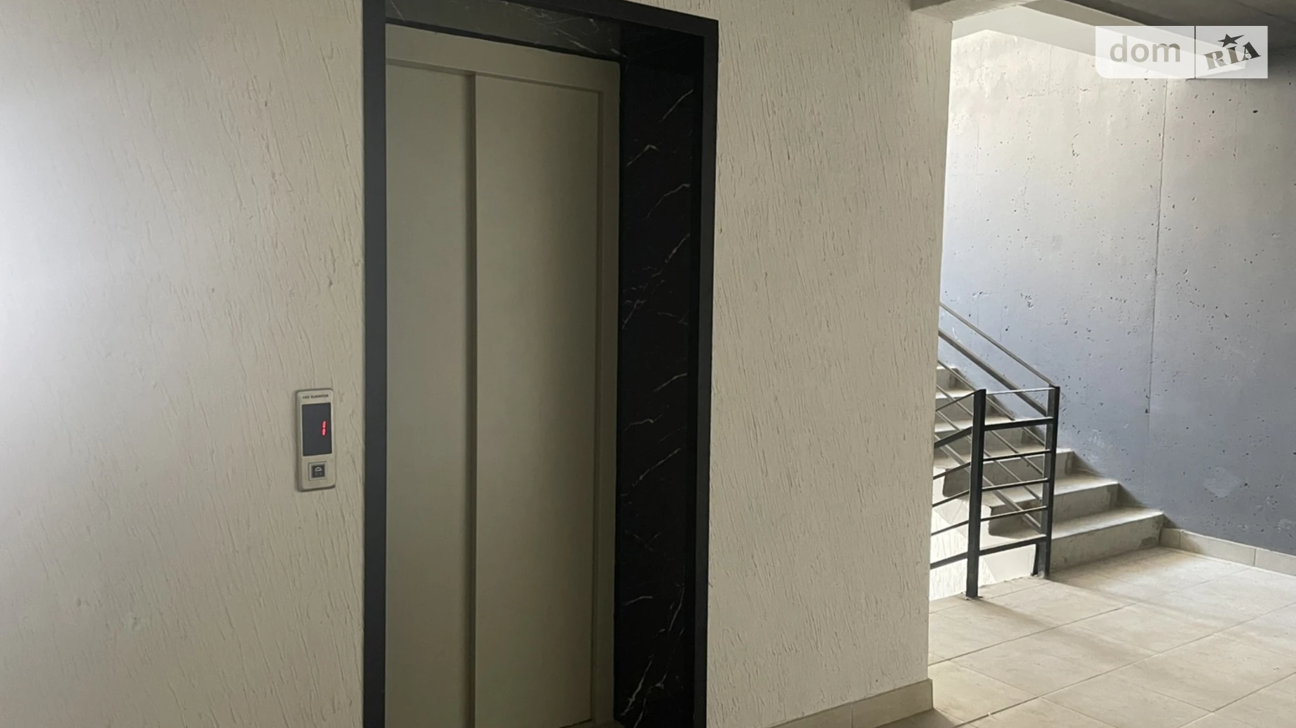 Продается 2-комнатная квартира 62 кв. м в Ровно, ул. Защитников Мариуполя(Костромская), 89 - фото 2