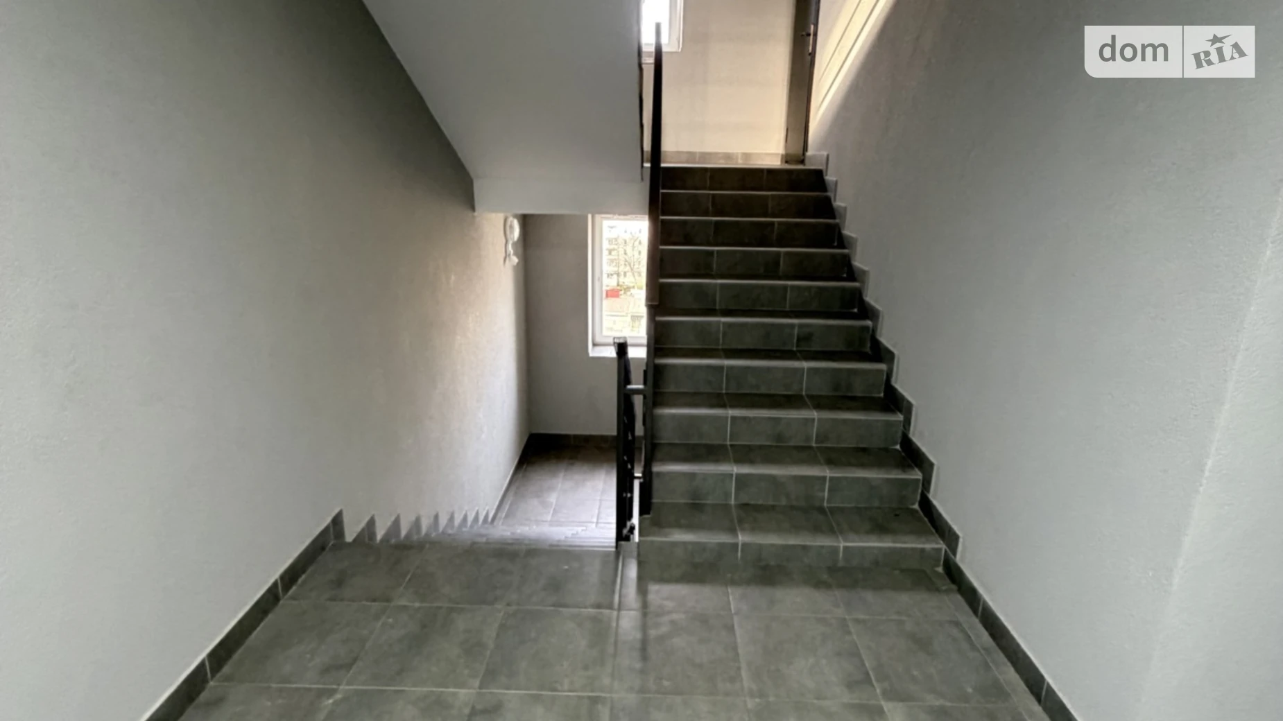 Продается 1-комнатная квартира 40 кв. м в Виннице, ул. Академика Янгеля, 6Г - фото 2