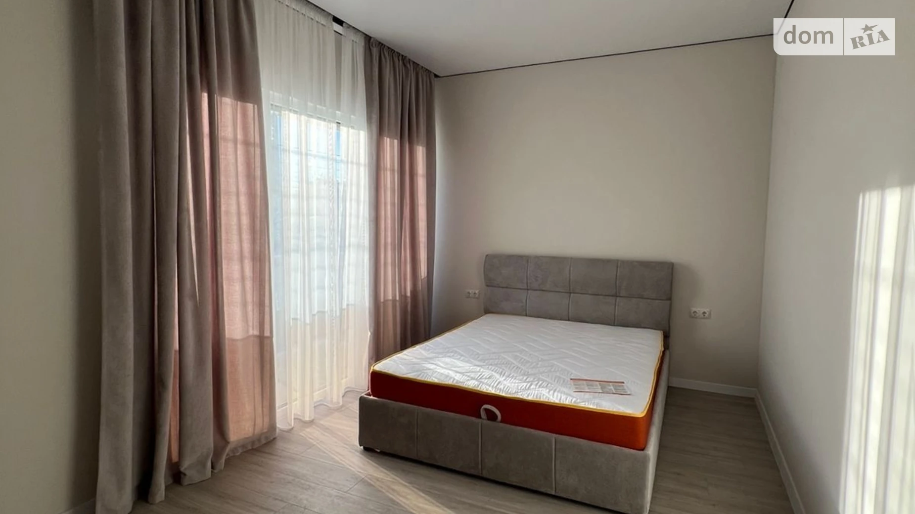 Продается 1-комнатная квартира 47 кв. м в Ужгороде, ул. Грушевского - фото 5