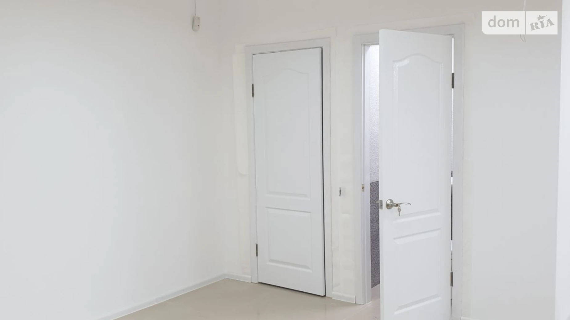 Продается офис 60 кв. м в бизнес-центре, цена: 88000 $ - фото 5