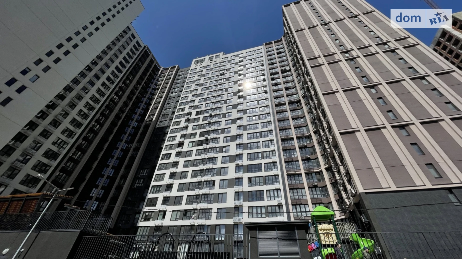 Продается 3-комнатная квартира 75.43 кв. м в Одессе, ул. Ивана Франко - фото 2