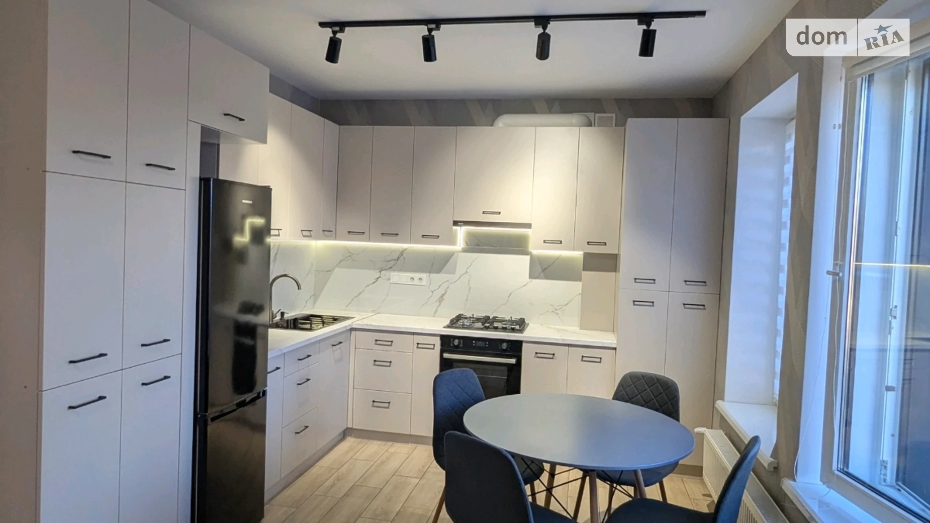 Сдается в аренду 1-комнатная квартира 45 кв. м в Ивано-Франковске, ул. Юліана Пелеша(Крайковского), 5 корпус 3 - фото 3