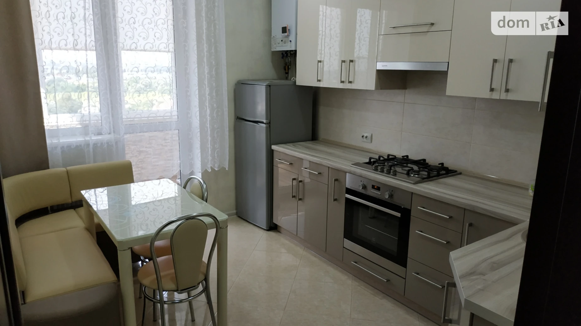 Сдается в аренду 1-комнатная квартира 38 кв. м в Ровно, ул. Мельника Андрея, 30 - фото 2