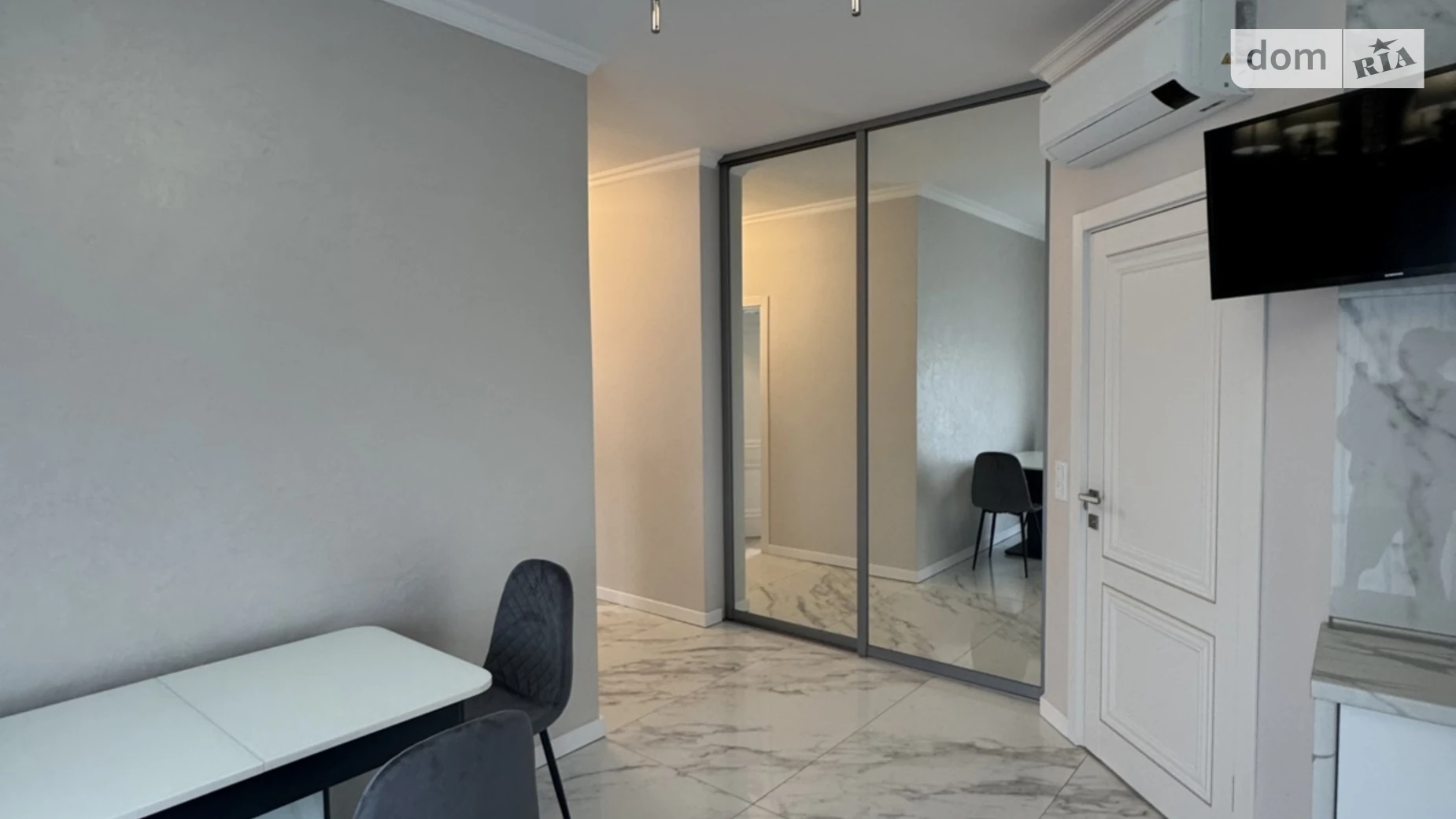 Продается 2-комнатная квартира 56 кв. м в Ужгороде, ул. Загорская, 170 - фото 3